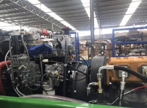 魯樽機械：這才是自上料攪拌車該有的樣子！